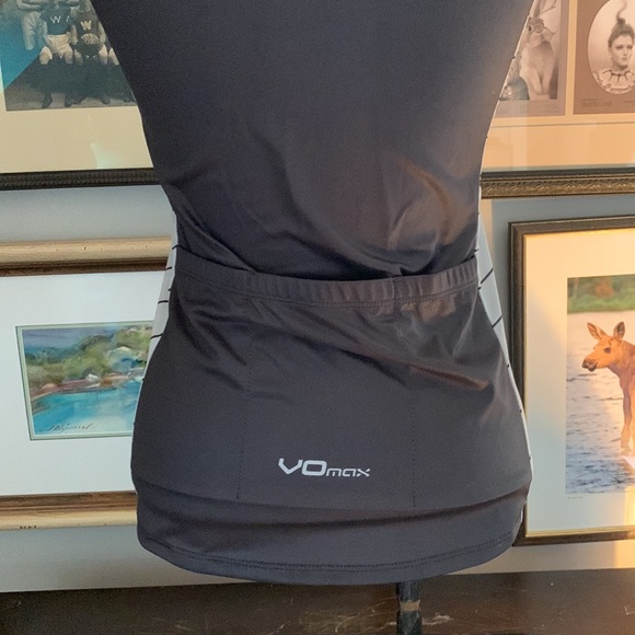 Vomax cycling sleeveless jerseys - Picture 7 of 8